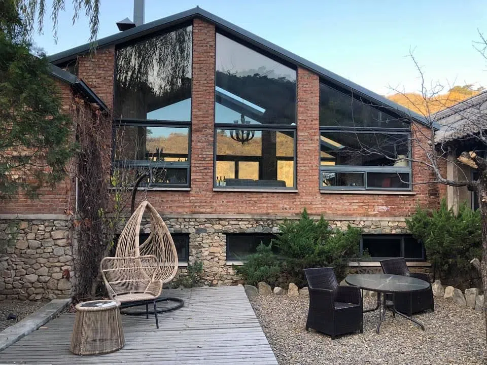 The Schoolhouse at Mutianyu & Brickyard Retreat, Beijing